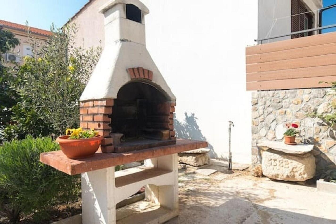 Holiday Home Mari - Modern Holiday House Close To Sea Punat Exterior foto